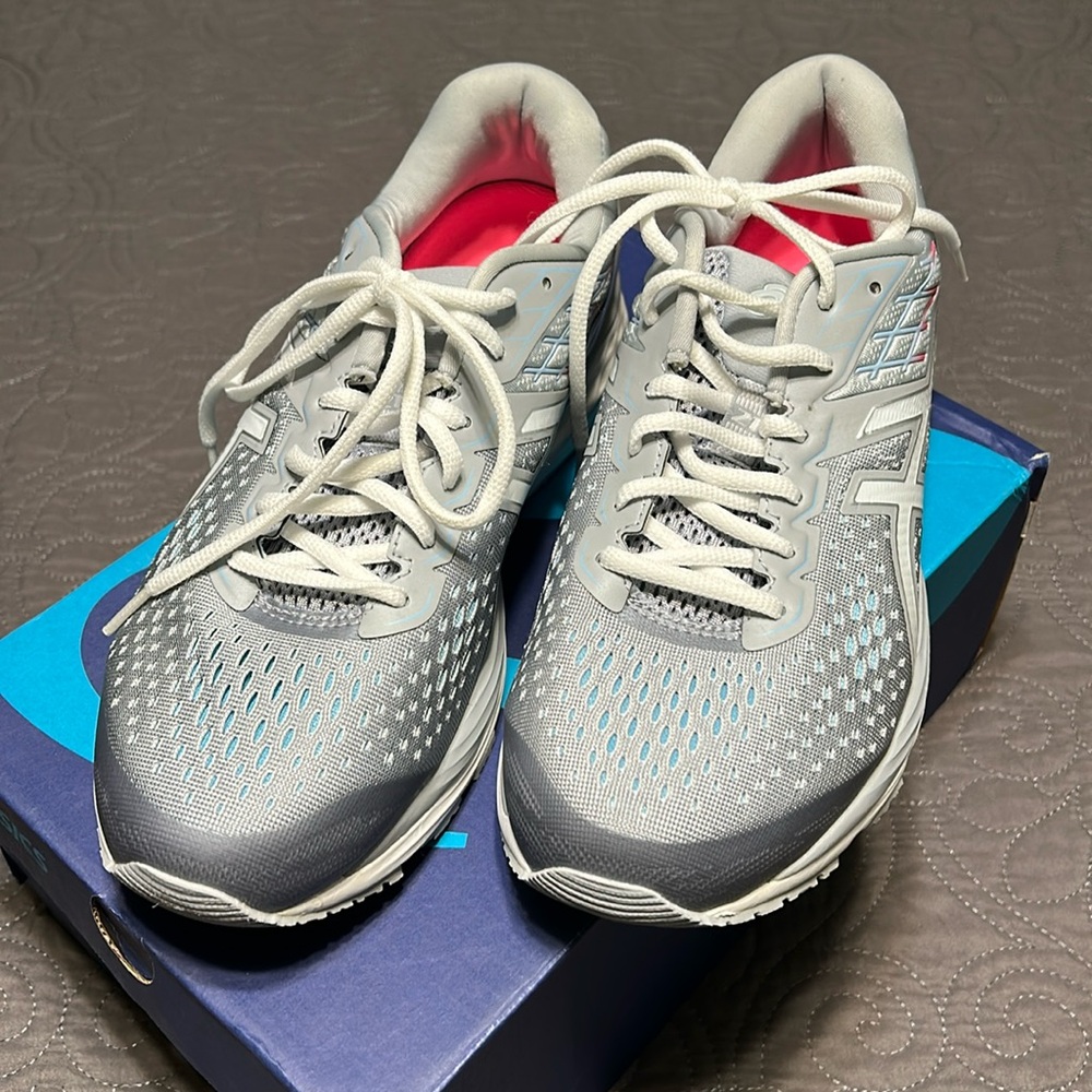 NEW w/tags ASICS Gel-Cumulus 21 Flyte Foam IGS Guidance Line Size 10